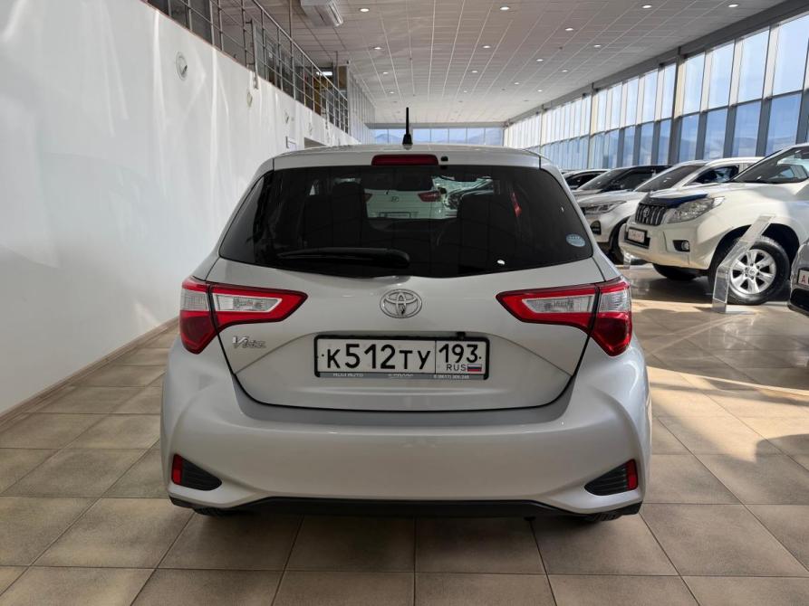 Toyota Vitz III (XP130) Рестайлинг Новороссийск  - изображение 5