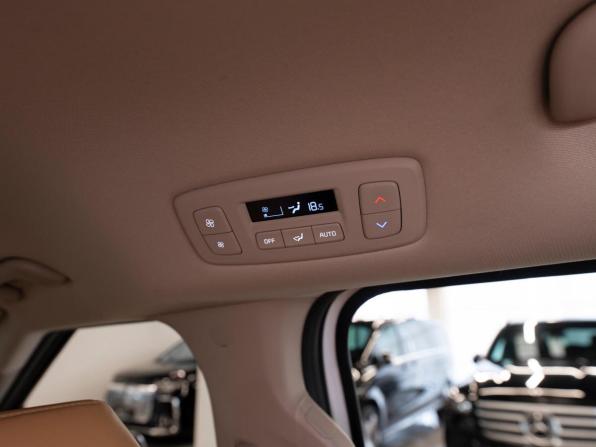 Kia Carnival III с пробегом 2021 года, цена 3 800 000 рублей, 62100 км, минивэн, Автокод Объявления