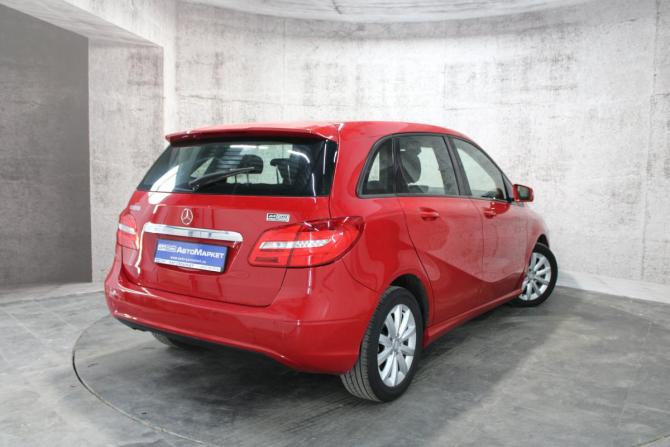 Mercedes-Benz B-Класс II (W246) с пробегом 2013 года, цена 1 065 000 рублей, 187737 км, хэтчбек, Автокод Объявления