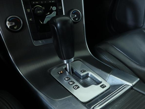Volvo S60 II с пробегом 2010 года, цена 949 000 рублей, 240000 км, седан, Автокод Объявления