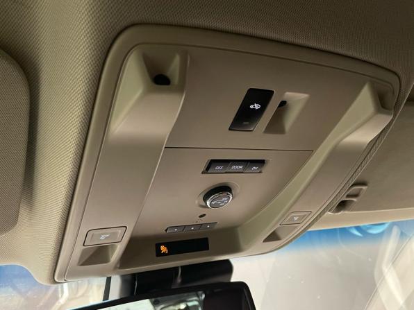 Chevrolet Tahoe IV с пробегом 2015 года, цена 3 490 000 рублей, 216465 км, внедорожник, Автокод Объявления