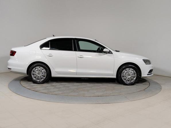 Volkswagen Jetta VI Рестайлинг с пробегом 2016 года, цена 904 900 рублей, 79000 км, седан, Автокод Объявления