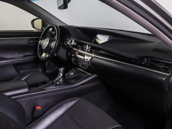 Lexus ES VI Рестайлинг с пробегом 2016 года, цена 2 290 000 рублей, 224424 км, седан, Автокод Объявления