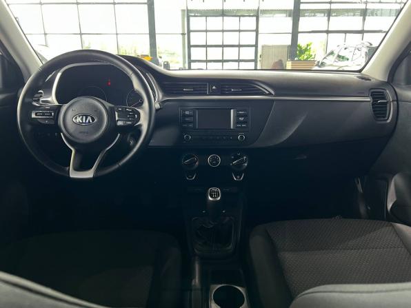 Kia Rio IV Рестайлинг с пробегом 2020 года, цена 1 495 000 рублей, 41000 км, хэтчбек, Автокод Объявления