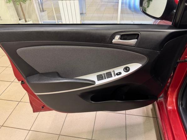 Hyundai Solaris I с пробегом 2012 года, цена 830 000 рублей, 69000 км, хэтчбек, Автокод Объявления