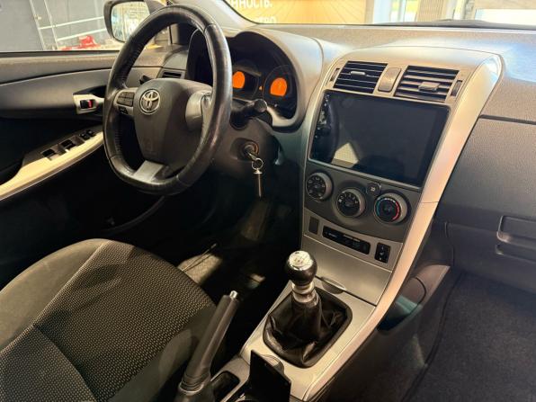 Toyota Corolla X (E140 E150) Рестайлинг с пробегом 2011 года, цена 1 029 000 рублей, 224000 км, седан, Автокод Объявления