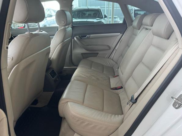 Audi A6 III (C6) Рестайлинг с пробегом 2011 года, цена 895 000 рублей, 217164 км, седан, Автокод Объявления