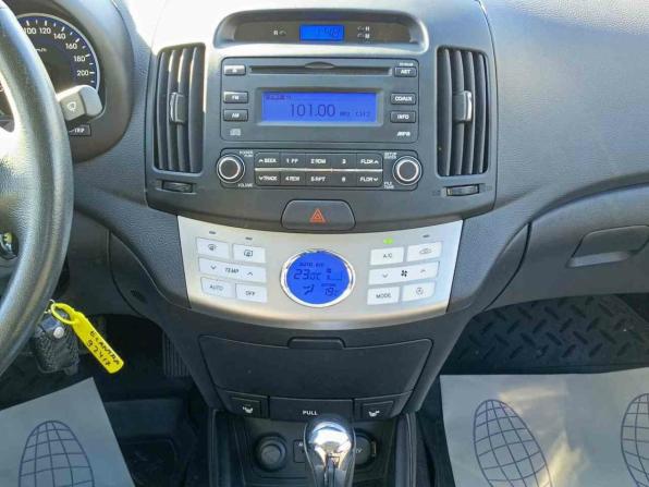 Hyundai Elantra IV (HD) с пробегом 2010 года, цена 1 300 000 рублей, 8639 км, седан, Автокод Объявления