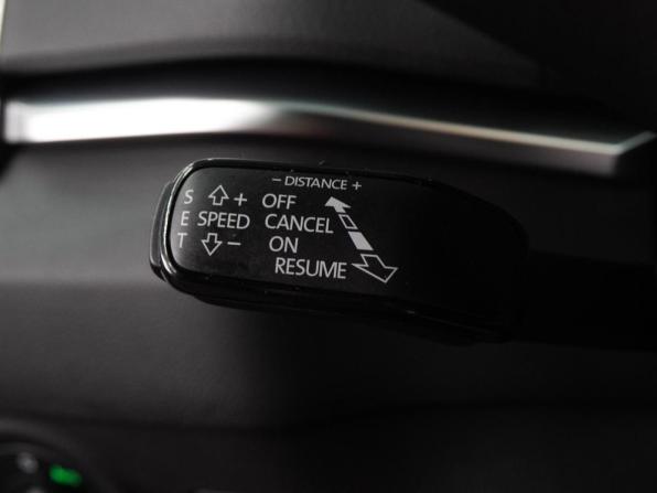 Skoda Karoq I Рестайлинг с пробегом 2025 года, цена 3 129 000 рублей, 16170 км, внедорожник, Автокод Объявления