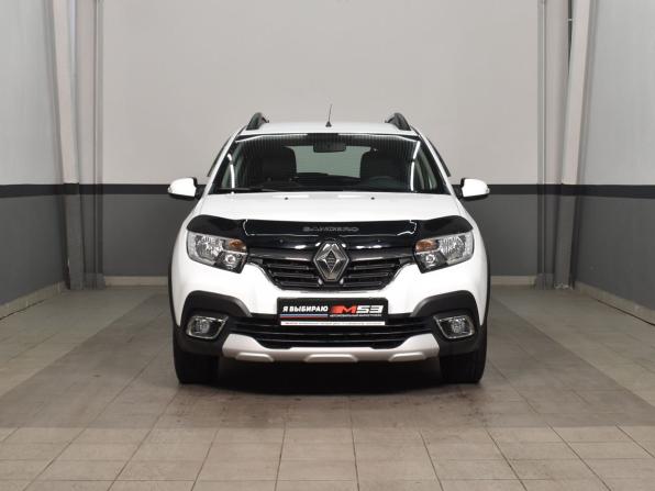 Renault Sandero II Рестайлинг с пробегом 2021 года, цена 1 414 995 рублей, 30267 км, хэтчбек, Автокод Объявления
