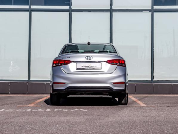 Hyundai Solaris II с пробегом 2017 года, цена 920 000 рублей, 94308 км, седан, Автокод Объявления