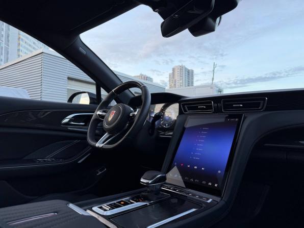 Hongqi H6 с пробегом 2025 года, цена 3 495 000 рублей, 7270 км, лифтбек, Автокод Объявления