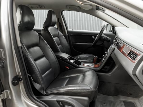 Volvo XC70 II с пробегом 2008 года, цена 1 450 000 рублей, 244867 км, универсал, Автокод Объявления