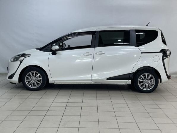 Toyota Sienta II Рестайлинг с пробегом 2019 года, цена 1 470 000 рублей, 122963 км, компактвэн, Автокод Объявления