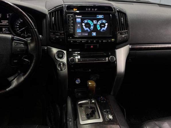 Toyota Land Cruiser 200 Series Рестайлинг 1 с пробегом 2013 года, цена 3 449 000 рублей, 237000 км, внедорожник, Автокод Объявления