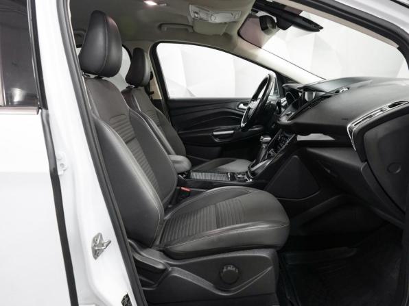 Ford Kuga II Рестайлинг с пробегом 2017 года, цена 1 650 000 рублей, 95200 км, внедорожник, Автокод Объявления