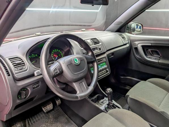 Skoda Fabia II Рестайлинг с пробегом 2012 года, цена 850 000 рублей, 91556 км, хэтчбек, Автокод Объявления