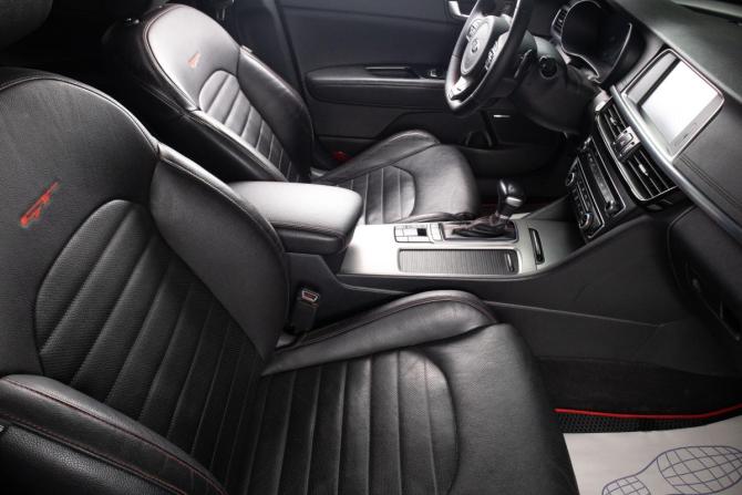 Kia Optima IV Рестайлинг с пробегом 2018 года, цена 2 199 000 рублей, 161004 км, седан, Автокод Объявления