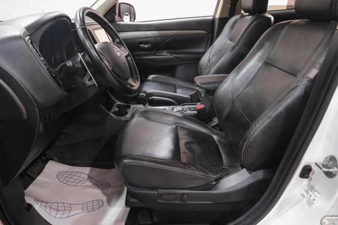 Mitsubishi Outlander III с пробегом 2013 года, цена 1 349 000 рублей, 215600 км, внедорожник, Автокод Объявления