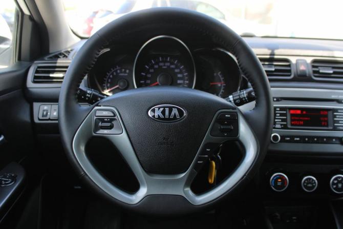 Kia Rio III Рестайлинг с пробегом 2017 года, цена 1 170 000 рублей, 73000 км, седан, Автокод Объявления