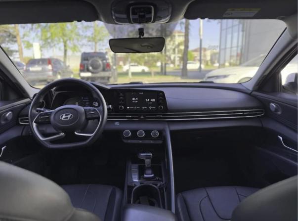 Hyundai Elantra VII (CN7) Рестайлинг с пробегом 2023 года, цена 1 860 000 рублей, 90154 км, седан, Автокод Объявления