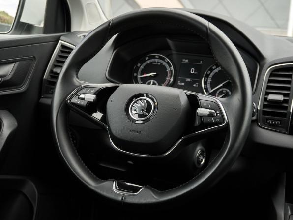 Skoda Karoq I с пробегом 2021 года, цена 2 685 000 рублей, 75170 км, внедорожник, Автокод Объявления