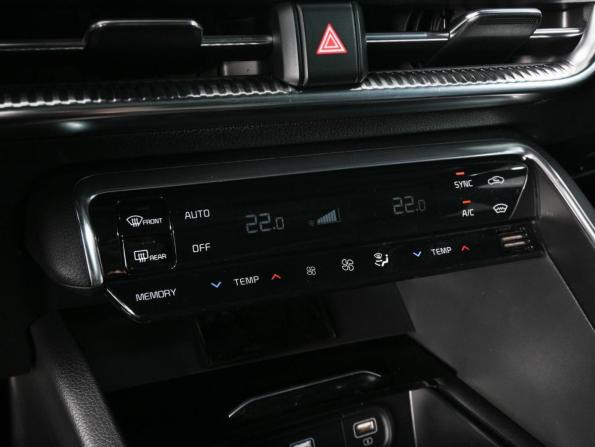 Kia K5 III с пробегом 2021 года, цена 3 279 000 рублей, 107337 км, седан, Автокод Объявления