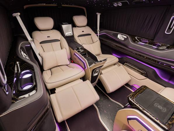 Mercedes-Benz V-Класс III (W447) Рестайлинг с пробегом 2023 года, цена 18 990 000 рублей, 53322 км, минивэн, Автокод Объявления
