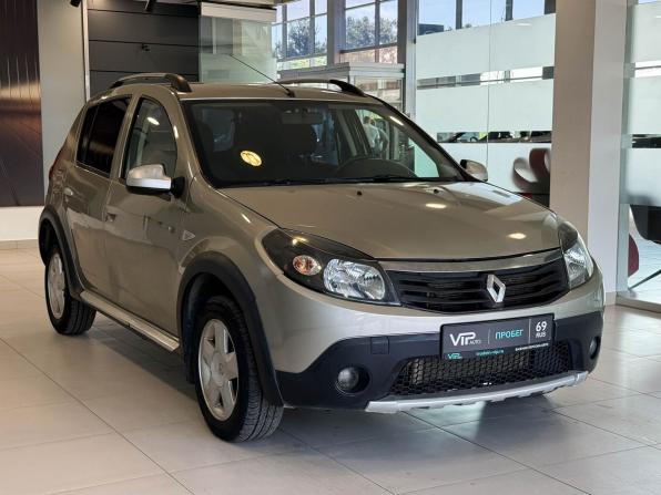 Renault Sandero I с пробегом 2014 года, цена 887 000 рублей, 106170 км, хэтчбек, Автокод Объявления