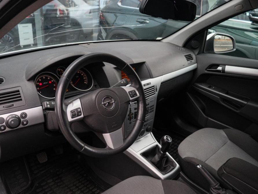 Opel Astra H Рестайлинг Москва  - изображение 11