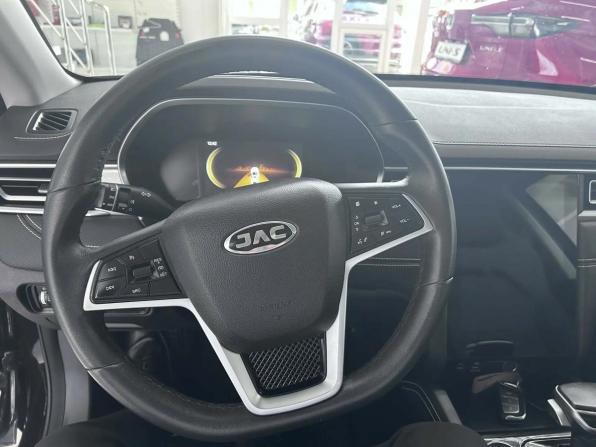 JAC J7 I с пробегом 2023 года, цена 1 430 000 рублей, 38200 км, хэтчбек, Автокод Объявления