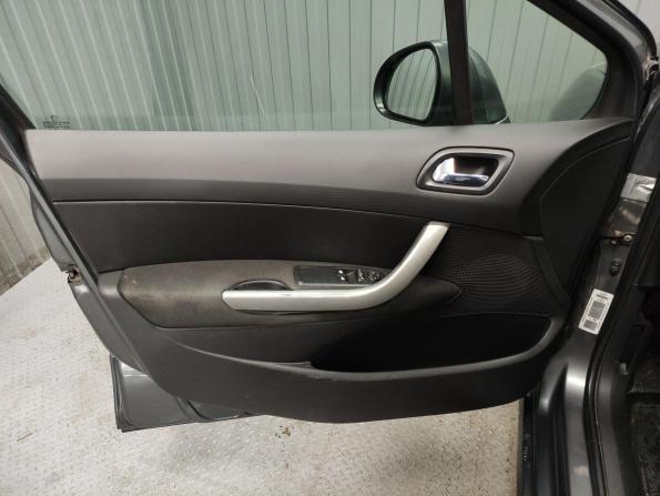 Peugeot 308 I с пробегом 2010 года, цена 420 000 рублей, 240045 км, универсал, Автокод Объявления