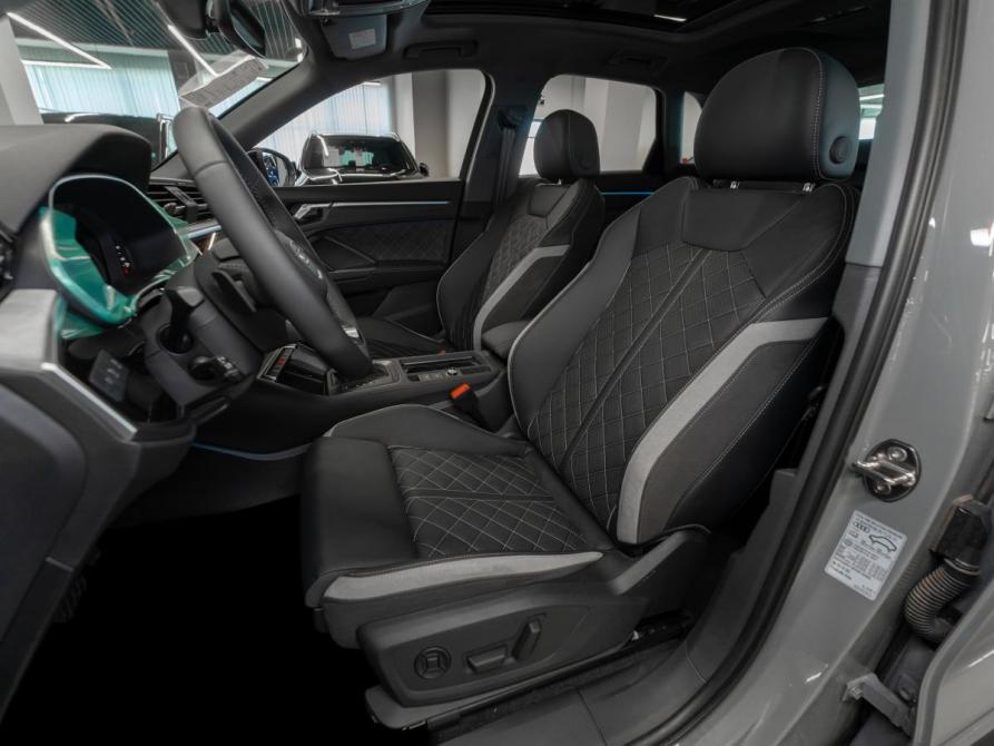 Audi Q3 II (F3) Москва  - изображение 9