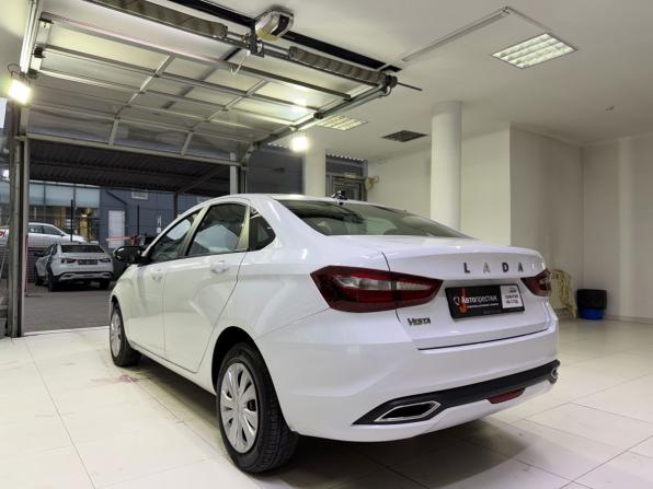 Lada (ВАЗ) Vesta I Рестайлинг (NG) с пробегом 2024 года, цена 1 220 000 рублей, 58374 км, седан, Автокод Объявления