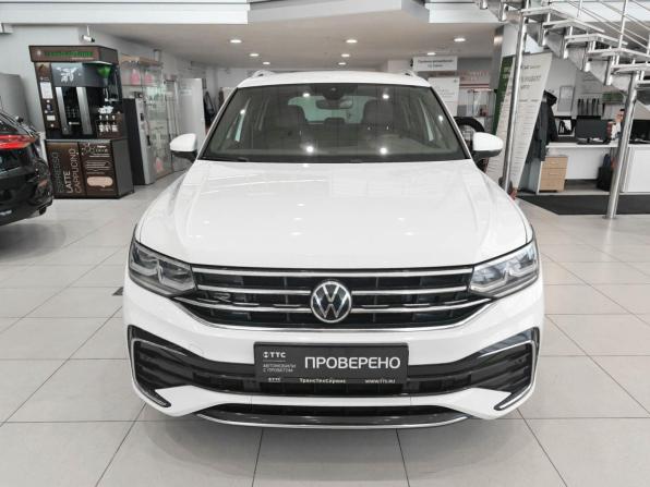 Volkswagen Tiguan II Рестайлинг с пробегом 2021 года, цена 3 720 000 рублей, 106360 км, внедорожник, Автокод Объявления