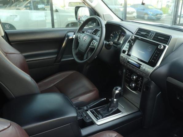 Toyota Land Cruiser Prado 150 Series Рестайлинг 2 с пробегом 2018 года, цена 5 101 000 рублей, 118132 км, внедорожник, Автокод Объявления