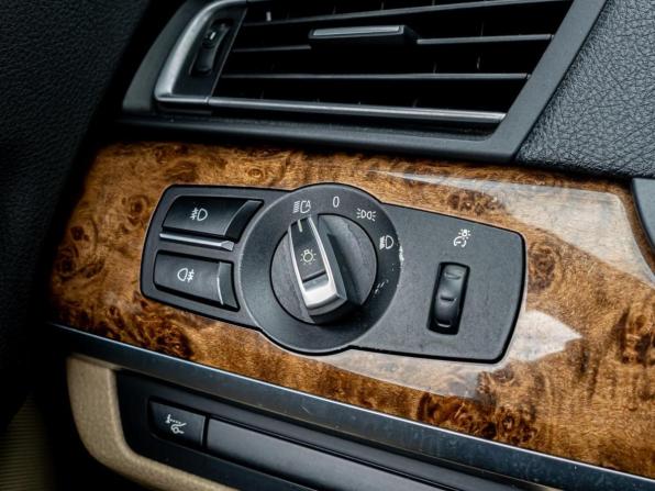 BMW 7 серии V (F01/F02/F04) Рестайлинг с пробегом 2012 года, цена 2 100 000 рублей, 271774 км, седан, Автокод Объявления
