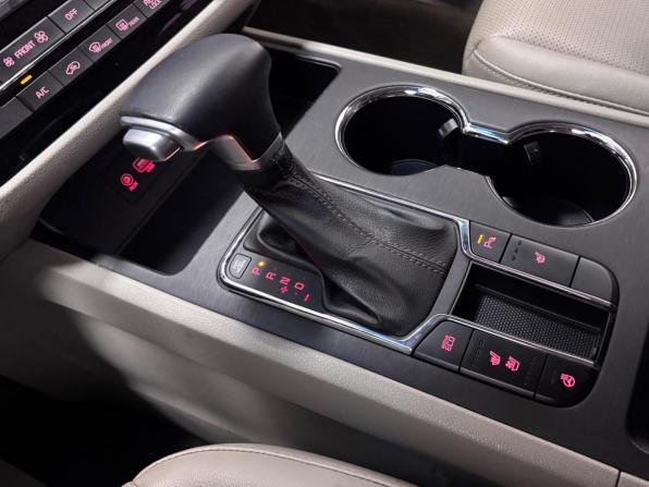 Kia Carnival III с пробегом 2019 года, цена 3 100 000 рублей, 45000 км, минивэн, Автокод Объявления