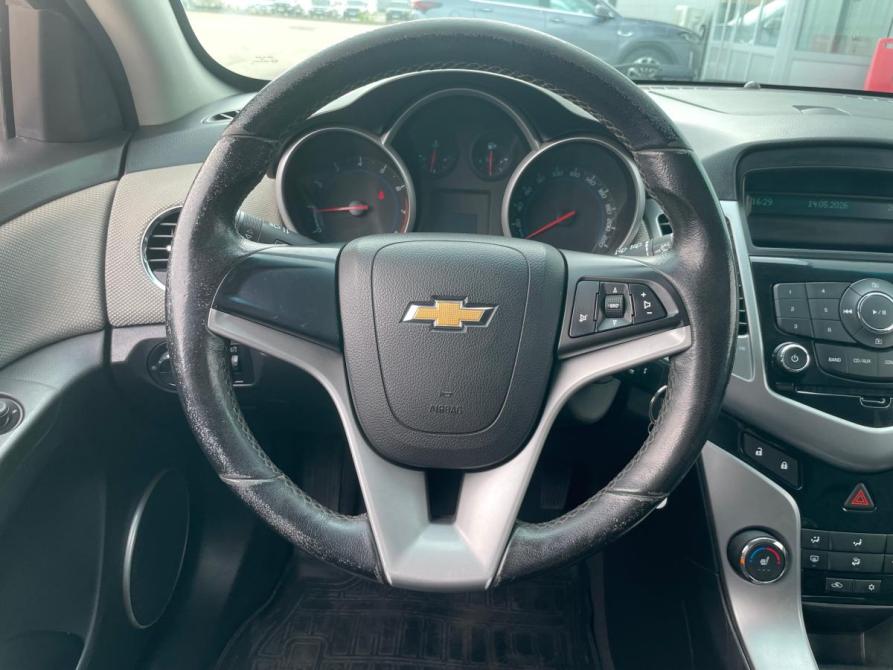 Chevrolet Cruze I Рестайлинг Стерлитамак  - изображение 14