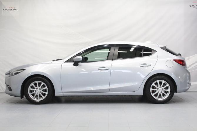 Mazda Axela III Рестайлинг с пробегом 2017 года, цена 1 199 000 рублей, 228279 км, хэтчбек, Автокод Объявления