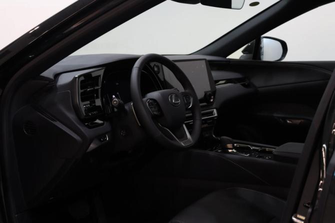 Lexus RX V с пробегом 2026 года, цена 8 600 000 рублей, 22 км, внедорожник, Автокод Объявления