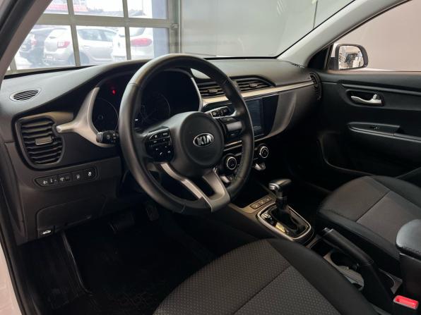 Kia Rio IV Рестайлинг с пробегом 2021 года, цена 1 699 000 рублей, 93982 км, хэтчбек, Автокод Объявления