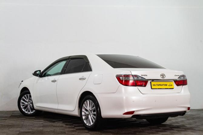 Toyota Camry VII (XV50) Рестайлинг с пробегом 2015 года, цена 2 159 000 рублей, 207768 км, седан, Автокод Объявления