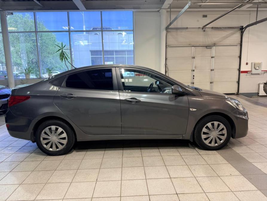 Hyundai Solaris I Челябинск  - изображение 7