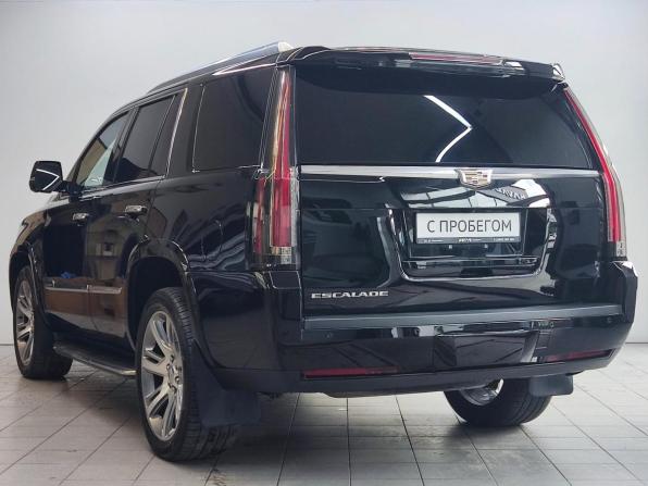 Cadillac Escalade IV с пробегом 2016 года, цена 4 000 000 рублей, 192825 км, внедорожник, Автокод Объявления