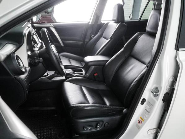 Toyota RAV4 IV (XA40) с пробегом 2013 года, цена 1 699 000 рублей, 186322 км, внедорожник, Автокод Объявления