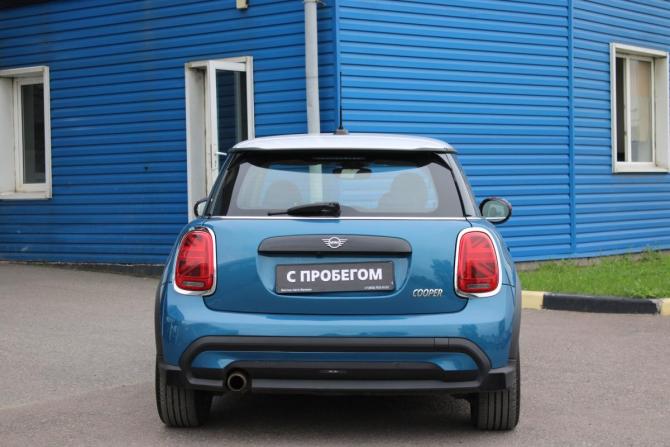 Mini Hatch III (F55/F56) Рестайлинг 2 с пробегом 2021 года, цена 2 379 000 рублей, 57265 км, хэтчбек, Автокод Объявления