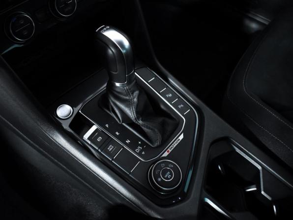 Volkswagen Tiguan II с пробегом 2018 года, цена 2 850 000 рублей, 73198 км, внедорожник, Автокод Объявления