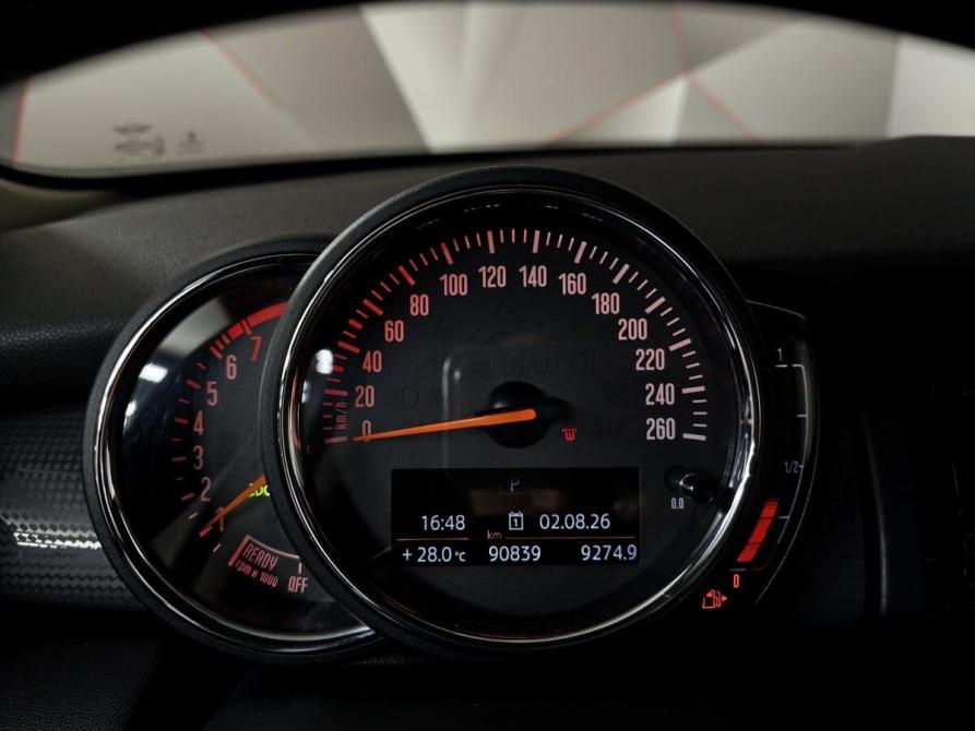Mini Hatch III (F55/F56) Москва  - изображение 13