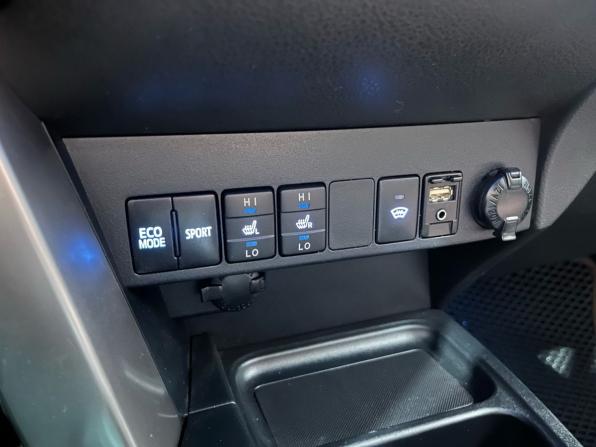 Toyota RAV4 IV (XA40) Рестайлинг с пробегом 2017 года, цена 2 374 000 рублей, 142623 км, внедорожник, Автокод Объявления